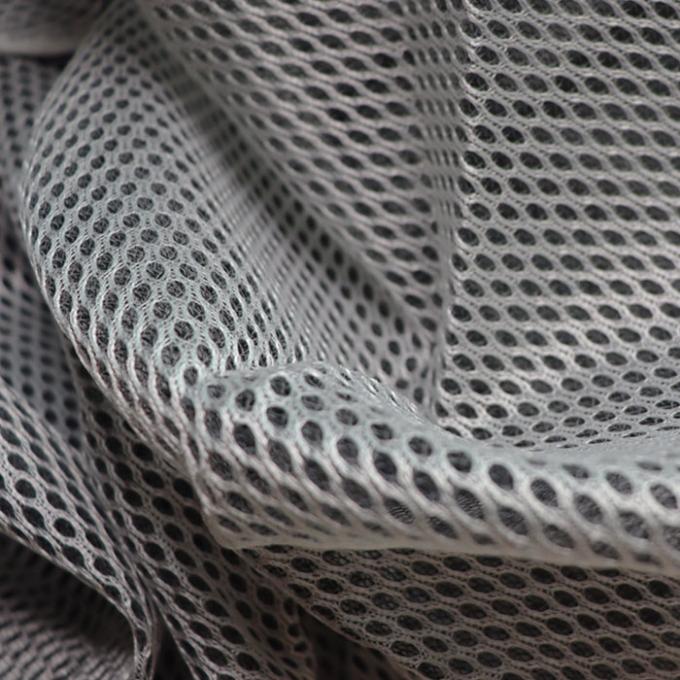 Schwarzes 3D-Gittergewebe aus 100% Polyester Atmungsgelächer für Sofas 1