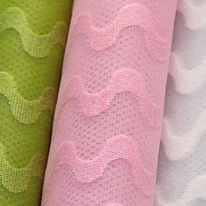 Jacquard Tränenabweisendes 3D-Gittermaterial Recycling-Polyester-Gitter 3mm 5